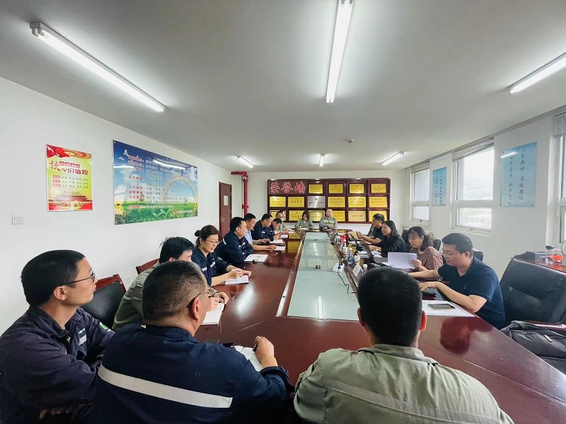 黃陵公司順利通過(guò)質(zhì)量、環(huán)境、職業(yè)健康安全“三體系”現(xiàn)場(chǎng)審核