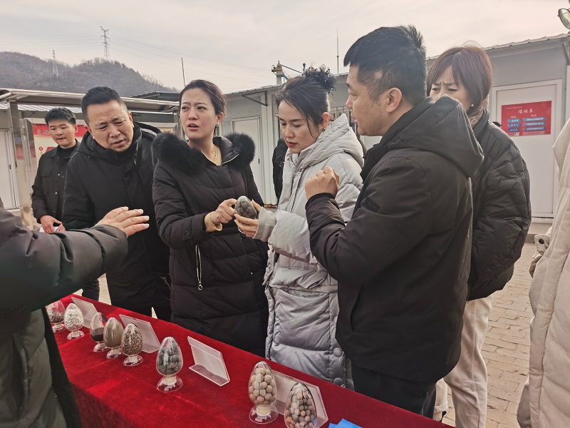 華山營(yíng)銷(xiāo)公司與黃陵大區(qū)開(kāi)展新品業(yè)務(wù)培訓(xùn)活動(dòng)